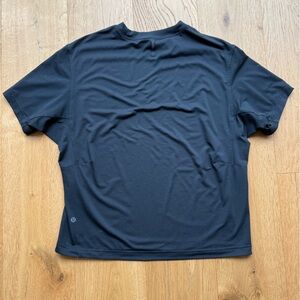 Lululemon - Men’s EasySet Training Short-Sleeve Shirt - Black